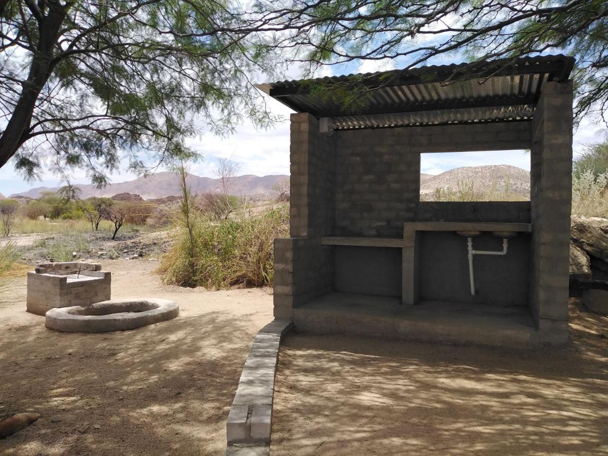 Usakos Achab Camping Camp Site מראה חיצוני תמונה